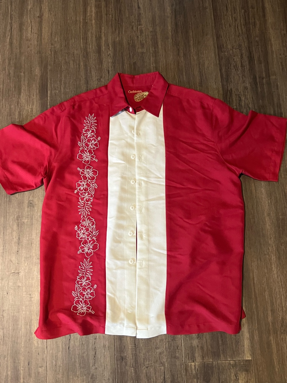 Men’s Red white holiday Hawaiian Caribbean untucked button down shirt sz L